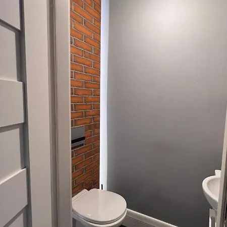 Dom Dabrowka Poznan Apartment Paledzie