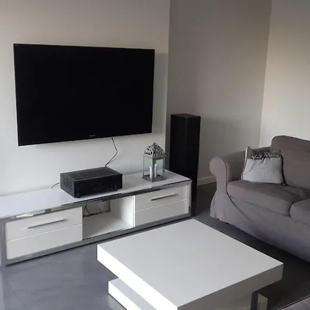 Dom Dabrowka Poznan Apartment
