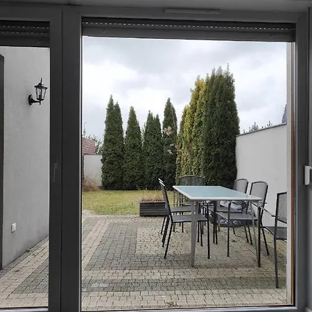 شقة Dom Dabrowka Poznan Paledzie