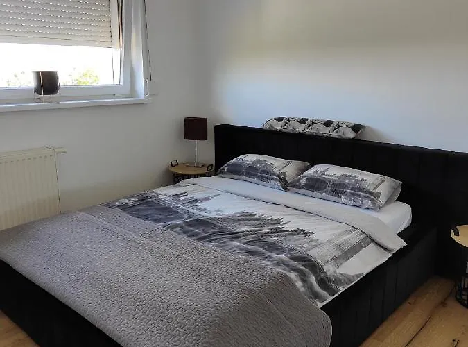 דירה Dom Dabrowka Poznan Paledzie